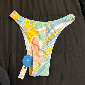 Highrise Cheeky Swimsuit bottoms